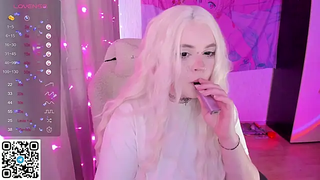 SelenaCute Live XXX-chat