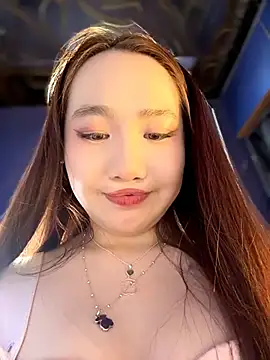 Asianpie_ Adlı Modelin Canlı XXX Sohbeti