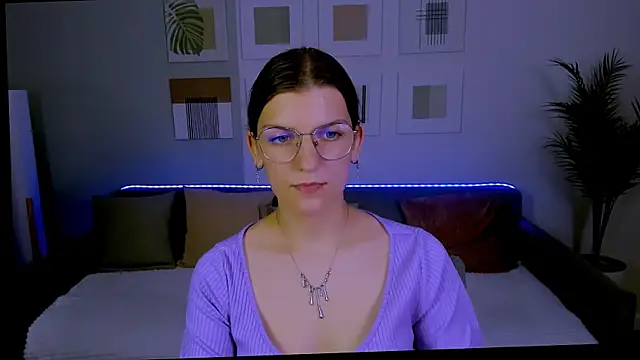 Онлайн чат XXX AnnaThorne