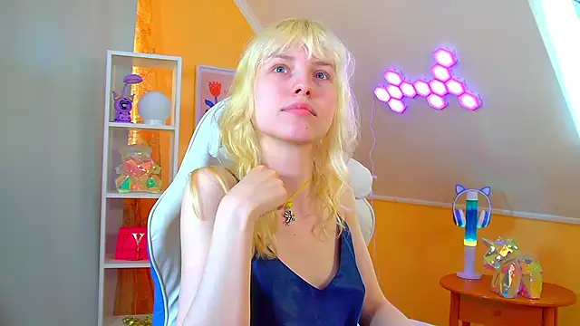 HannahHollis' Live XXX Chat