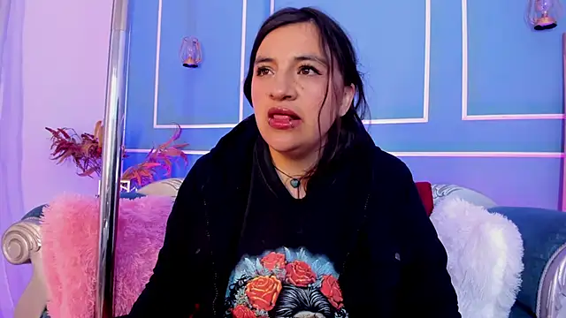 TaraTaylorr élő XXX-chatje