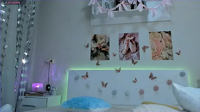 Milly_Lane Adlı Modelin Canlı XXX Sohbeti