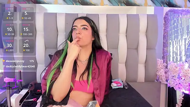 IsaDiiaz's Live XXX Chat
