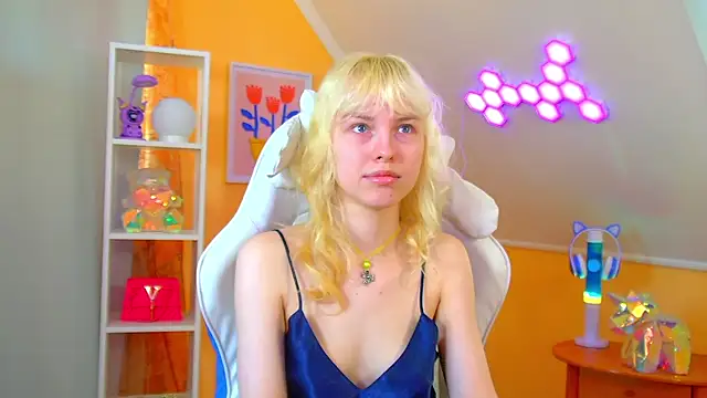 HannahHollis Adlı Modelin Canlı XXX Sohbeti