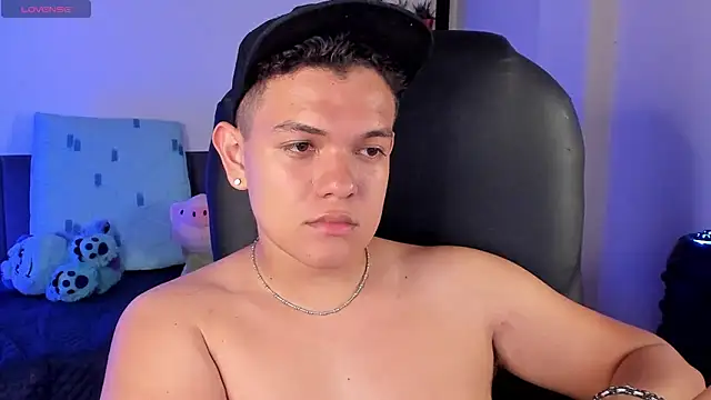 Dunkan_Kravitz Adlı Modelin Web Kamerası Şovu