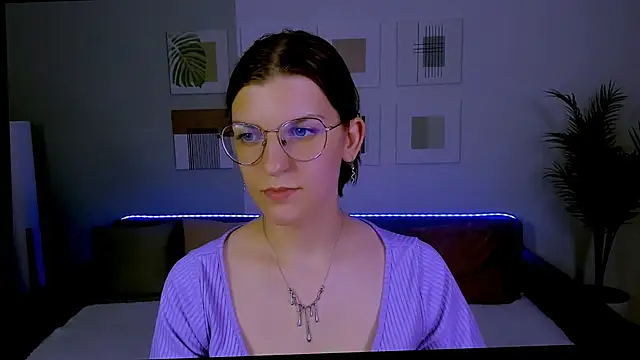 AnnaThorne's Live XXX Chat