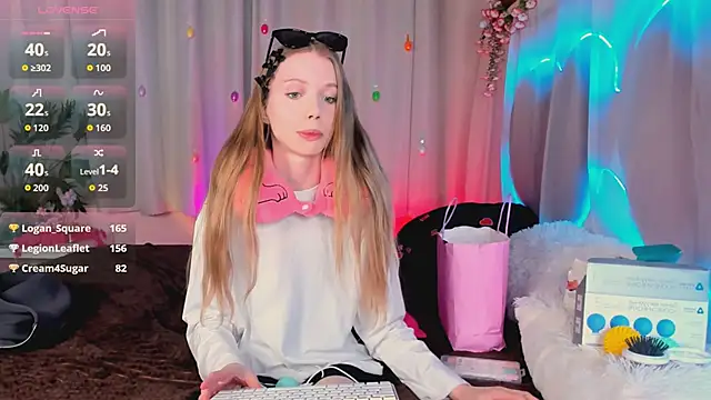 lada2k4 Chat XXX live