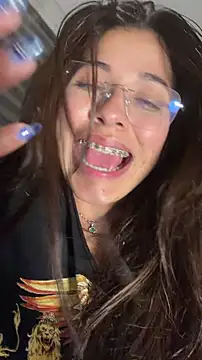 Chat +18 de crystal_bunny7 ao vivo