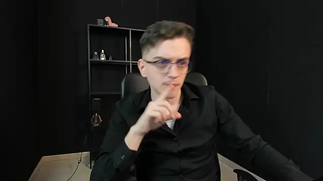 Chat XXX en directo de FelixStarkk