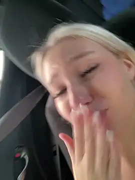 Kiss_Auroraa's Live XXX Chat