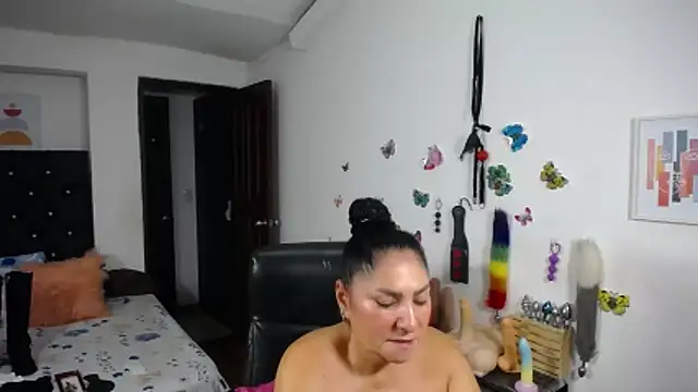 mature_bigboobs10 live XXX chat