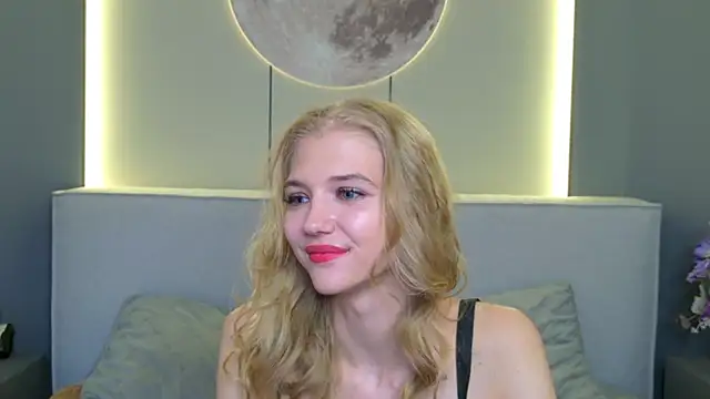 4example_Chloe's Live XXX Chat
