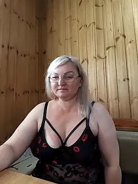 XXX chat uživo modela White-Chocolatte