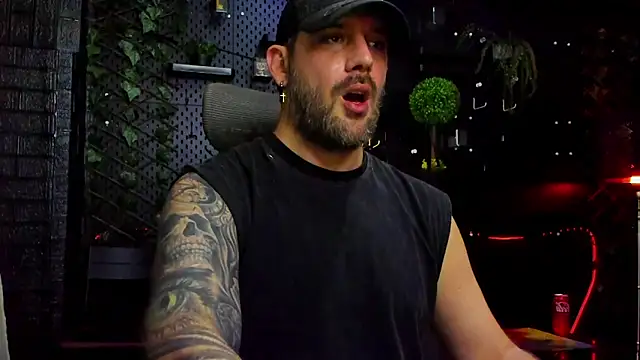 LexHardy Chat XXX in diretta