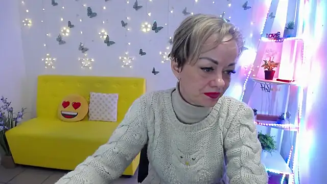 NikaMayu – Kamerová šou