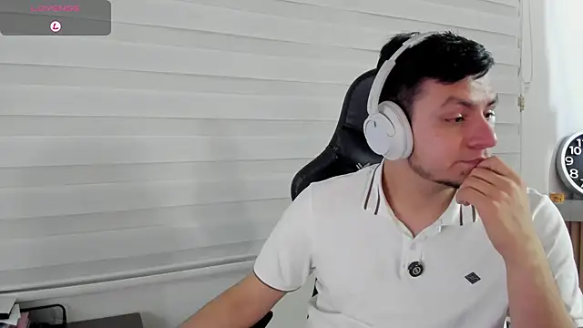 Rick_Adams webkamerás műsora