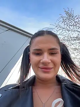 MiraReachn Webbikameraesitys