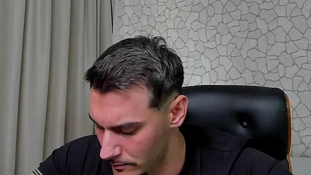 ClintMasters webkamerás műsora