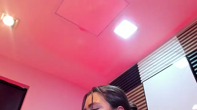 Онлайн чат XXX KimDevinne
