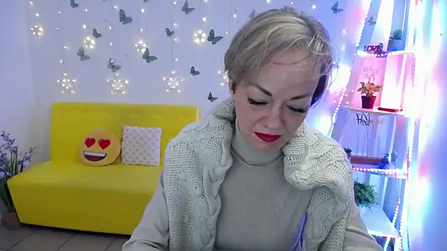 Вебкам-шоу NikaMayu