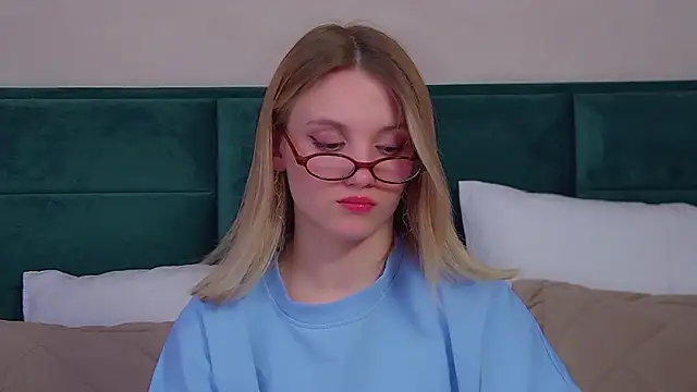 Živý XXX chat StacyEvances