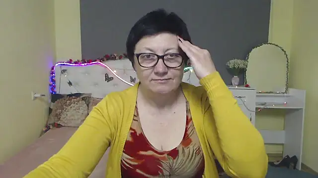 EmilyL0ve Chat XXX in diretta