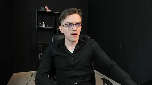FelixStarkk 라이브 XXX 채팅