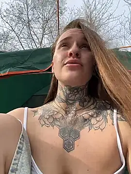 XXX chat uživo modela KishaMur
