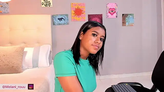XXX chat uživo modela Melaniaa_Roussee