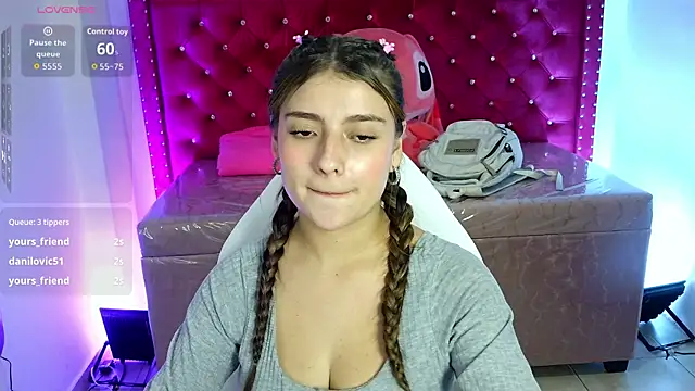 Diamond_juliana élő XXX-chatje