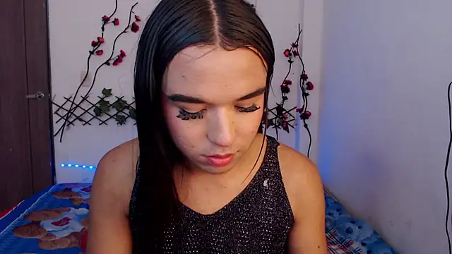 Candyy_doll__ élő XXX-chatje