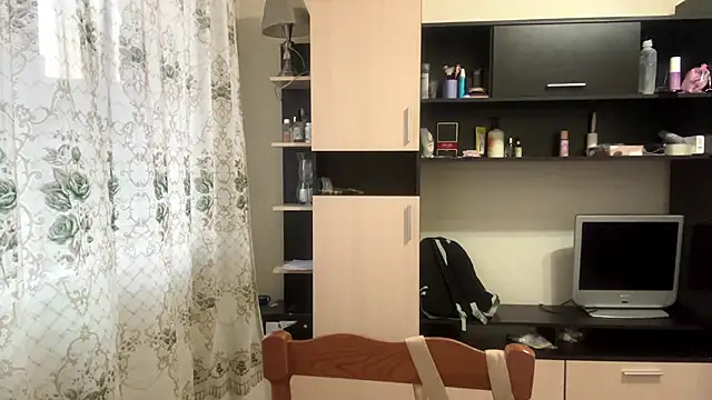 AquilineOrites' Live XXX Chat