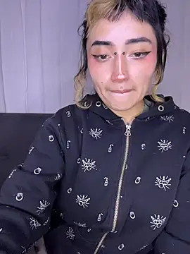 Chat +18 de baby_akuma ao vivo