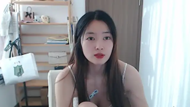 Mimi-cnbaby's Live XXX Chat