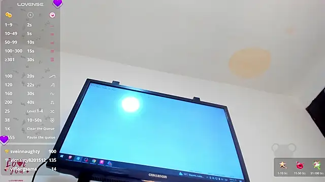Vahiolet_smith's Live XXX Chat