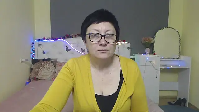 EmilyL0ve Live XXX Chat