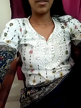 aushi_rajput Webcam-Show