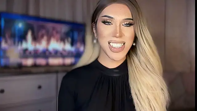 Ts_glamxx élő XXX-chatje