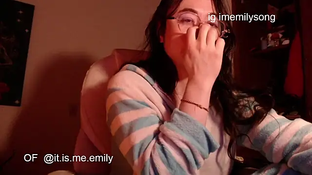 emily_pearl_: διαδικτυακό σόου στην κάμερα