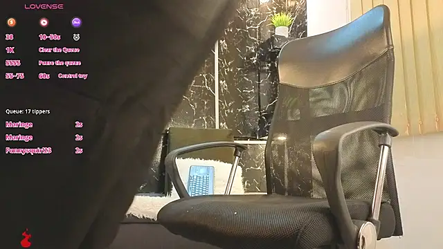 mister_eithan Show Webcam