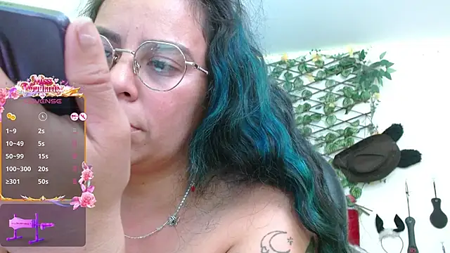 elektra_32's Live XXX Chat