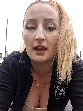 dixielarys élő XXX-chatje
