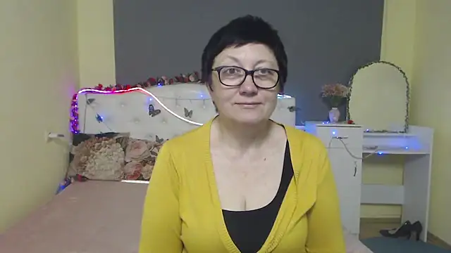 EmilyL0ve élő XXX-chatje
