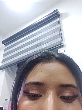Rynnaa 现场XXX聊天