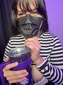 Anonnymskのウェブカメラショー