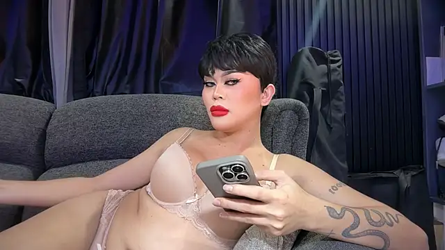erotictsmonica Webcam show
