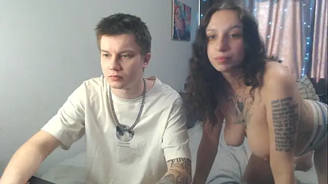 Chat +18 de Mark_and_Wendy ao vivo