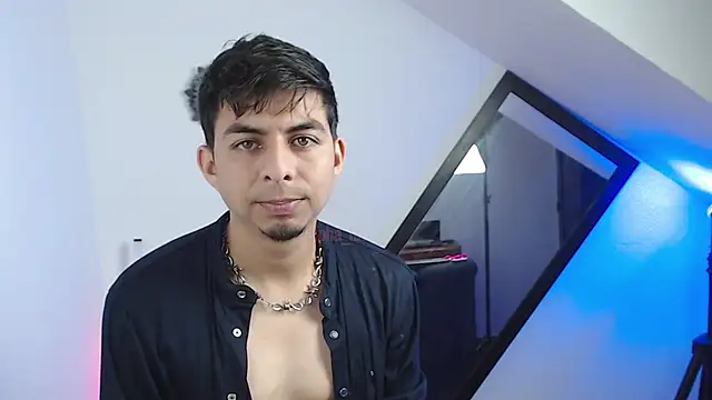 Вебкам-шоу ALPHA_LATINO