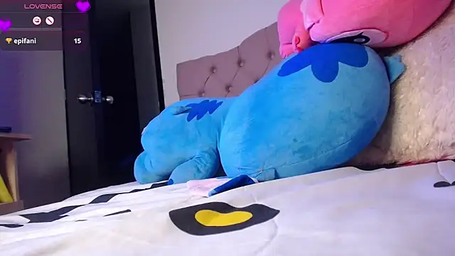 XXX chat uživo modela KittyHot20