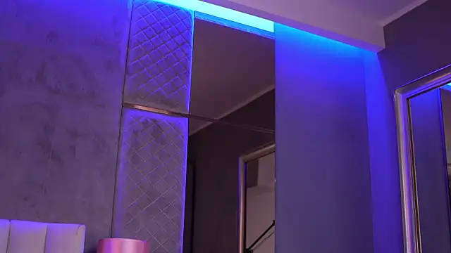 دردشة SelenaFrost الجنسية المباشرة